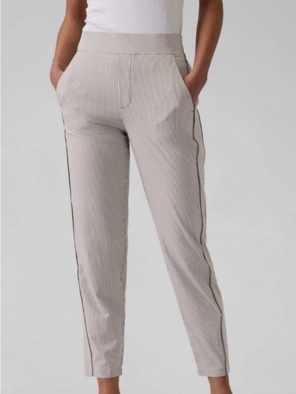 NWT Women’s Athleta Brooklyn ankle textured pants striped Size 4